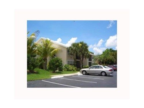 10560 SW 156 PL # 201, Miami, FL 33196