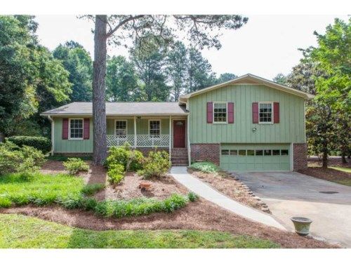 2703 Holly Ridge Circle, Marietta, GA 30062