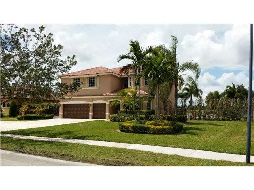 721 Ranch Rd, Fort Lauderdale, FL 33326