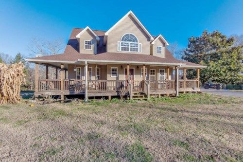 597 Clifty Creek Rd, Oakdale, TN 37829