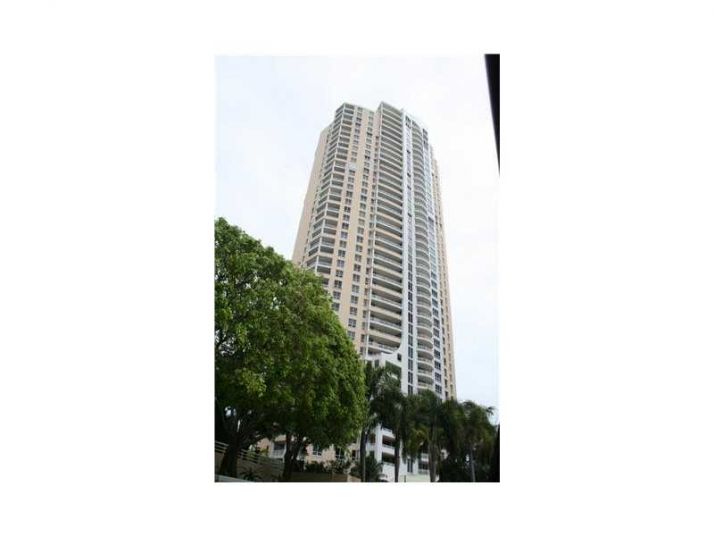 848 BRICKELL KEY DR # 2003, Miami, FL 33131