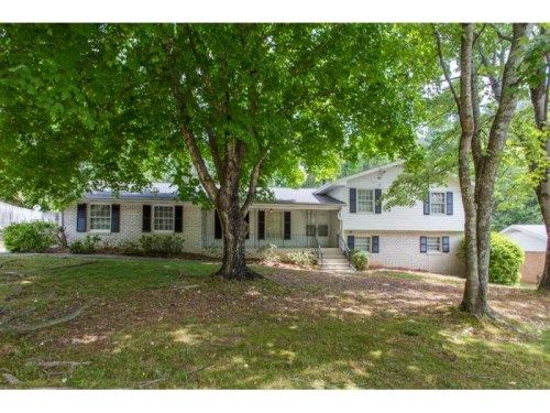 4935 Cambridge Drive, Atlanta, GA 30338