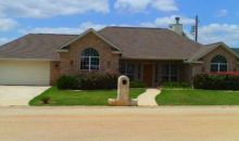 108 April St Caldwell, TX 77836