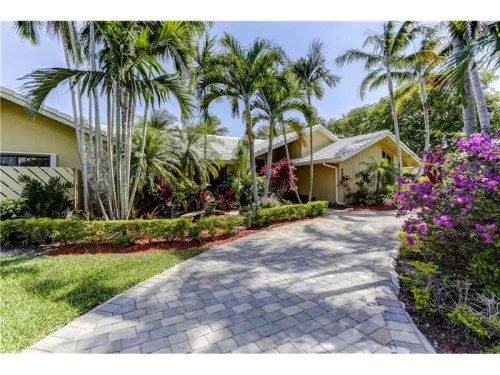 6220 ROLLING RD DR, Miami, FL 33156