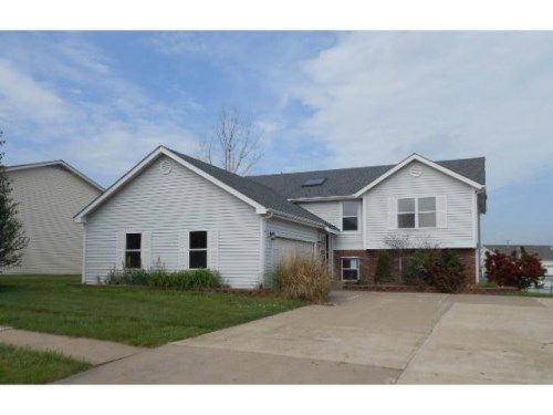 1503 Bridlespur Dr, Wentzville, MO 63385