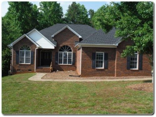 703 Toncin Avenue, Bessemer City, NC 28016