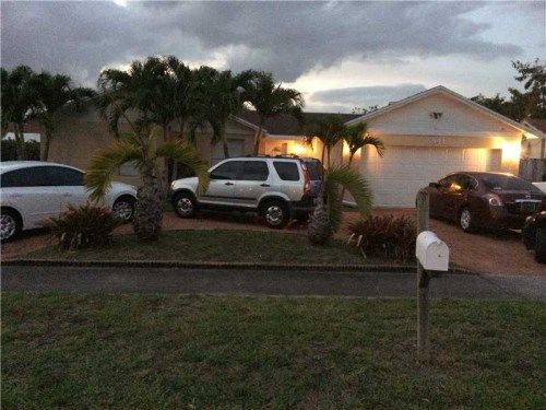 5941 NW 193 ST, Hialeah, FL 33015