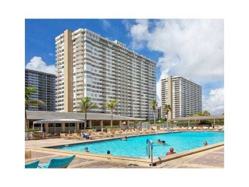 1985 S OCEAN DR # 15P, Hallandale, FL 33009