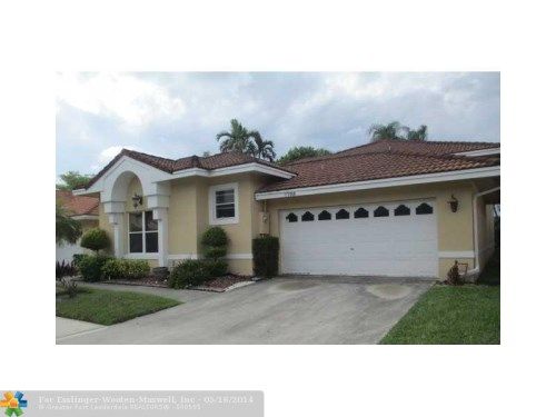 7705 HIGHLANDS CIR, Pompano Beach, FL 33063