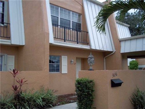 3656 CITRUS TC # 4, Fort Lauderdale, FL 33328