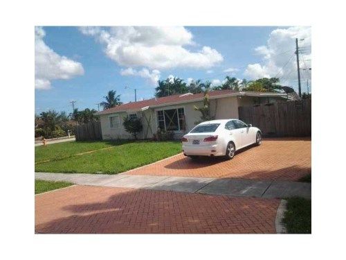 7830 NW 172 ST, Hialeah, FL 33015