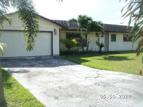 3780 Suncrest Rd, Lake Worth, FL 33467