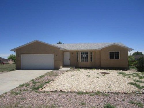 570 S Falcon Dr, Pueblo, CO 81007