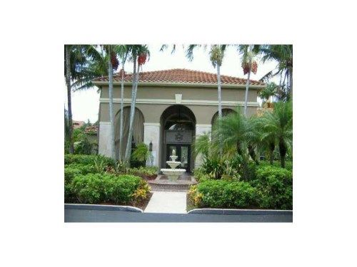 18344 NW 68 AV # B, Hialeah, FL 33015