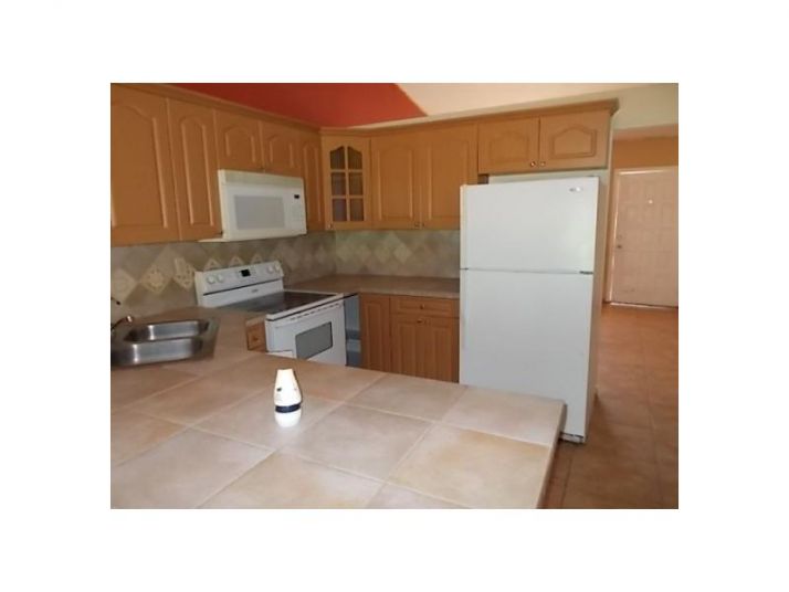 6190 W 22 LN, Hialeah, FL 33016