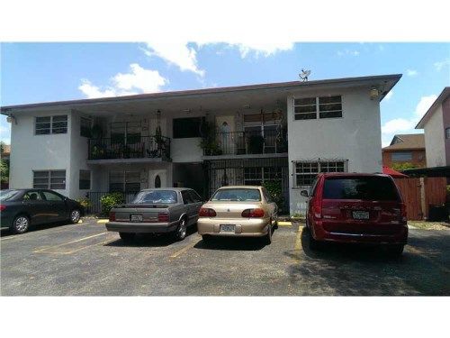 1663 W 42 ST # C, Hialeah, FL 33012