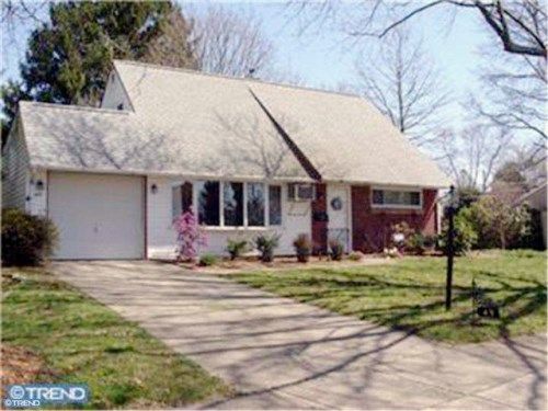 49 QUARTER TURN WEST RD, Levittown, PA 19057