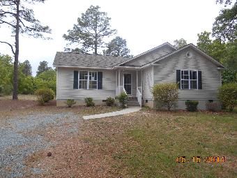 186 Capel Dr, Pinebluff, NC 28373