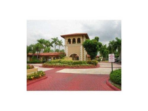 18246 MEDITERRANEAN BL # 8-10, Hialeah, FL 33015