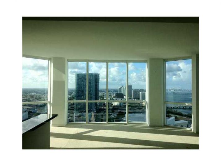 253 NE 2 ST # 4303, Miami, FL 33132