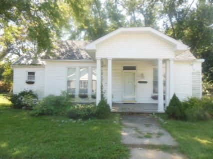 104 E. Spring St, Patoka, IN 47666