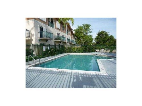 10026 HAMMOCKS BLVD # 204-6, Miami, FL 33196