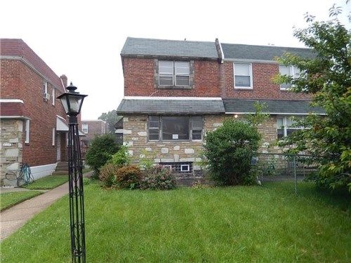 802 Brighton St, Philadelphia, PA 19111