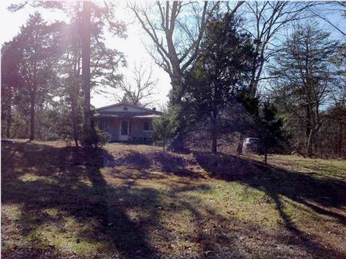 972 LEGGETT RD, Graysville, TN 37338