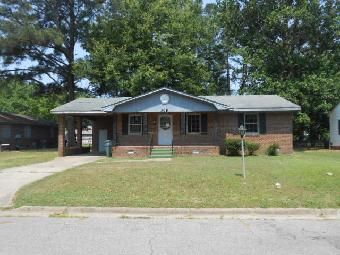 306 Cherry St, Ahoskie, NC 27910