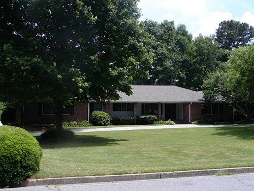 2520 Roxburgh Drive, Roswell, GA 30076