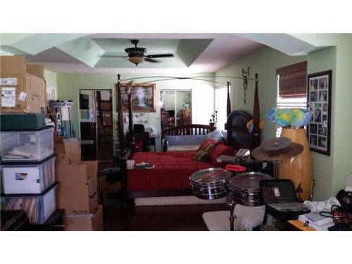 19371 NW 77 CT, Hialeah, FL 33015