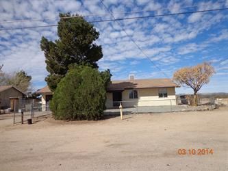 18690 New Hampshire Rd, Adelanto, CA 92301