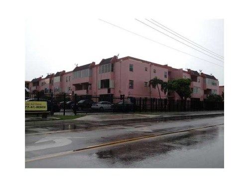 6070 W 18 AV # 222, Hialeah, FL 33012