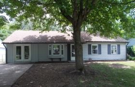 2407 Bramble Way, Anderson, IN 46011