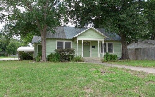 503 Scarbrough St, Rockdale, TX 76567