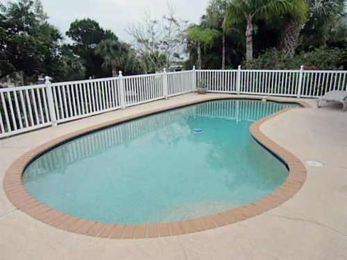 3391 Skyline DR, Jensen Beach, FL 34957