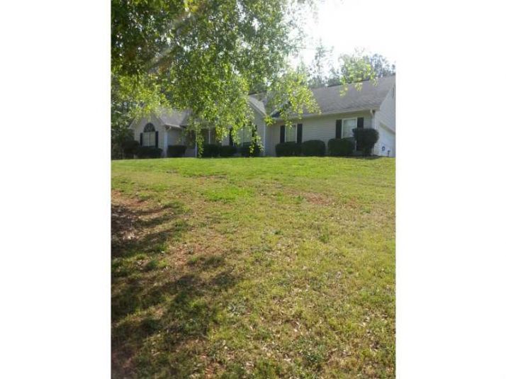 316 Patrick Circle, Jenkinsburg, GA 30234