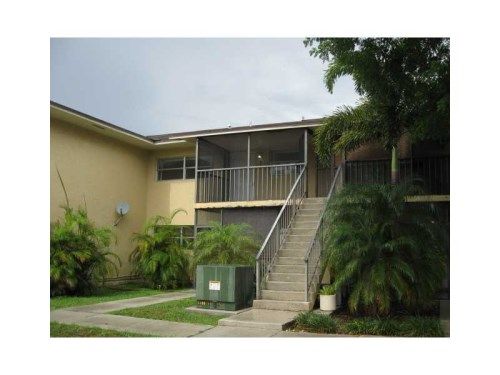 15659 SW 73 CR TER # 5-8, Miami, FL 33193