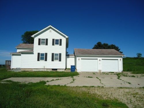 7477 Wieferich Road, Farley, IA 52046