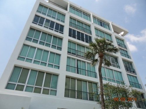 8101 Biscayne Blvd,615, Miami, FL 33138