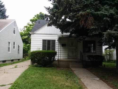 8849 Lauder, Detroit, MI 48228