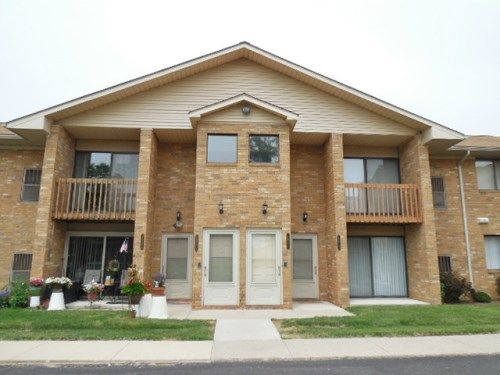 29566 Clarita St #23, Livonia, MI 48152