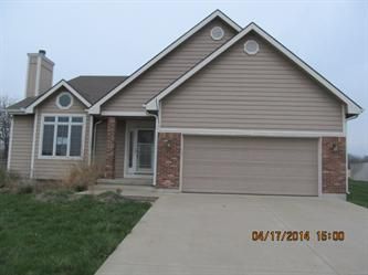 502 Heritage Dr, Baldwin City, KS 66006