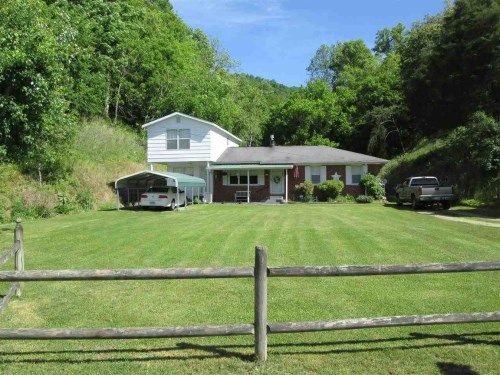 1125 Roberts Road, Sneedville, TN 37869