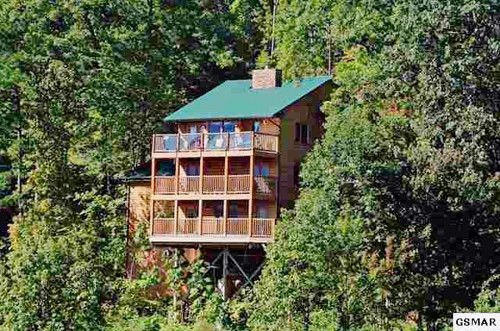 1503 Zermatt Dr, Gatlinburg, TN 37738