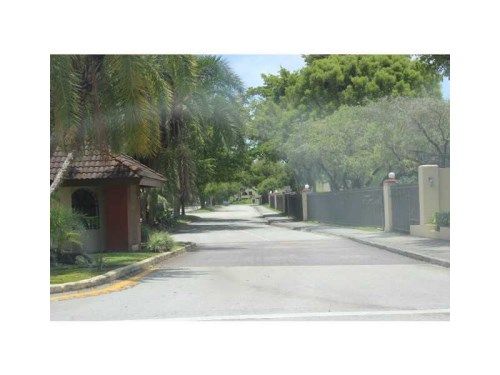 8827 SW 123 CT # 105, Miami, FL 33186