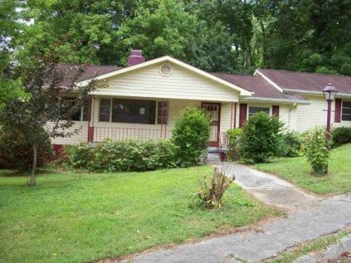 300 W Fernhill Rd, Oak Ridge, TN 37830