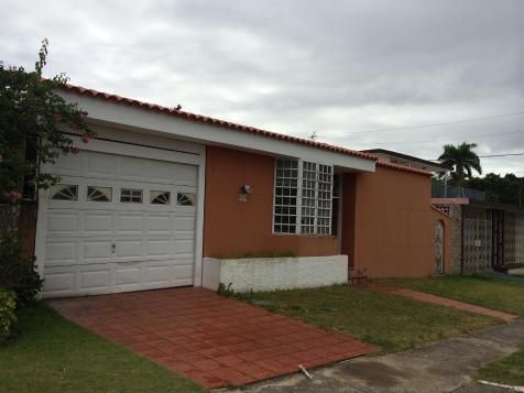 380 Holly Cross St, San Juan, PR 00925