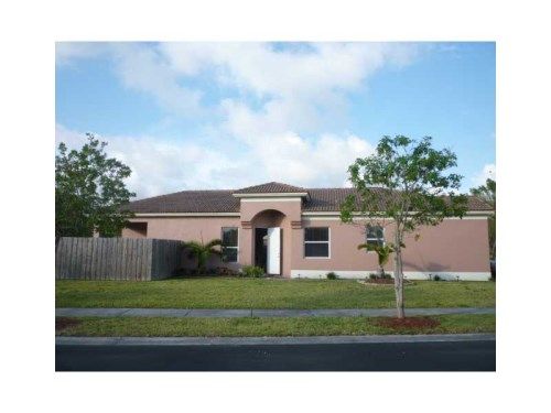 2100 NE 37 RD, Homestead, FL 33033