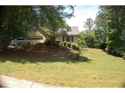 1635 Ellenwood Drive Ne, Roswell, GA 30075